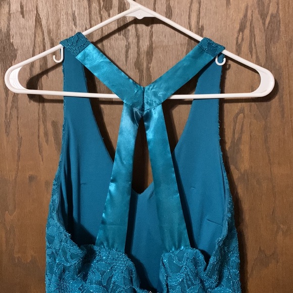 Teal lace dress - Picture 2 of 5